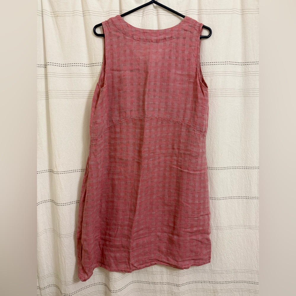 Flax Sleeveless Rose Button-Up Tunic - Picture 2 of 3